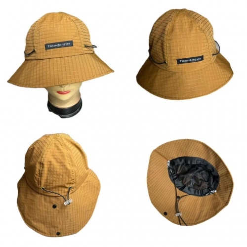 BUCKET HAT